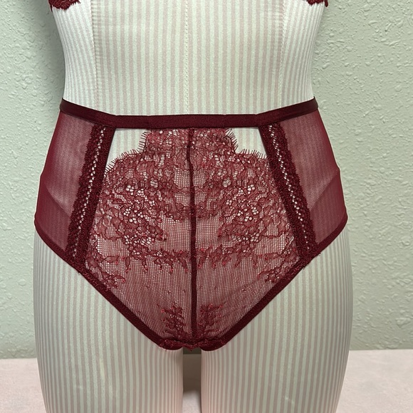 1 day sale! VS Strappy Bralette and Panty Set - Picture 3 of 9